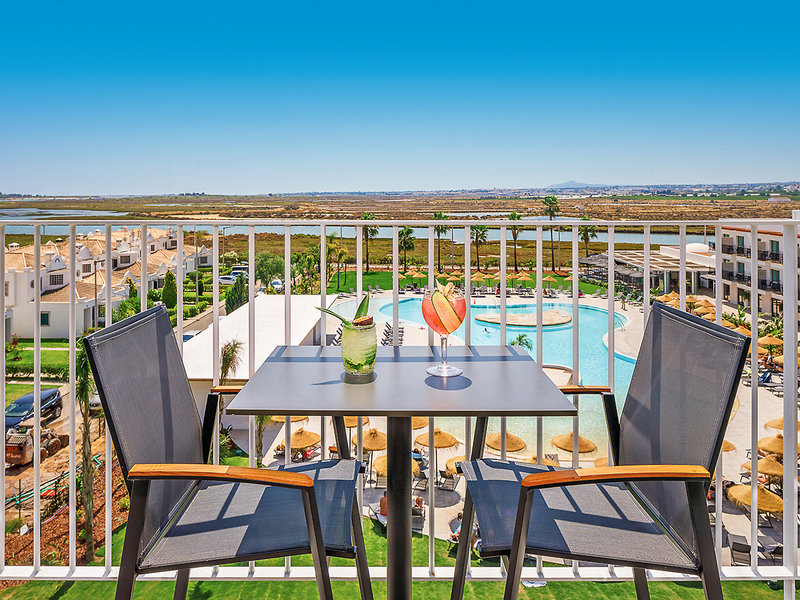 Cabanas Park Resort 15