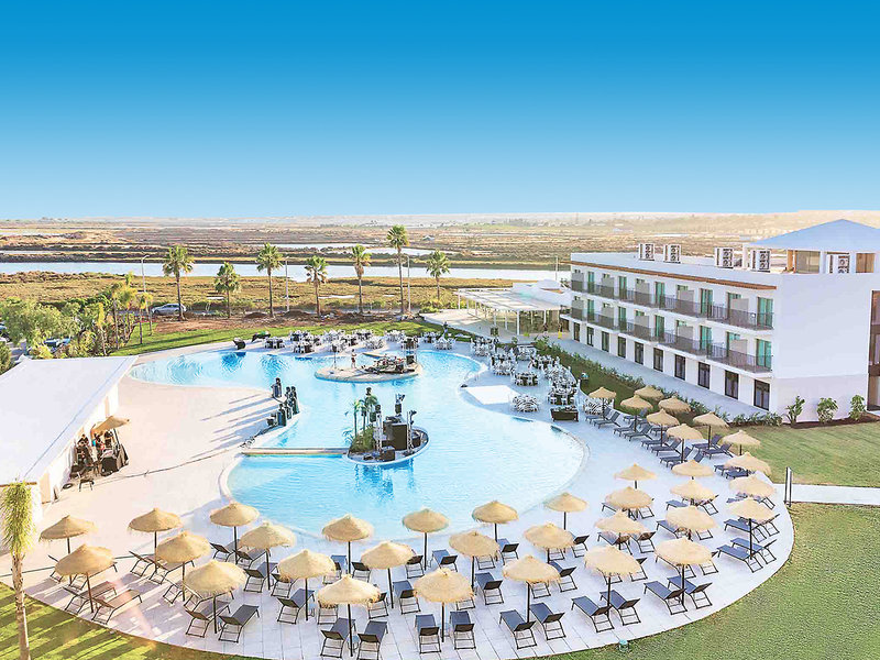 Cabanas Park Resort 24