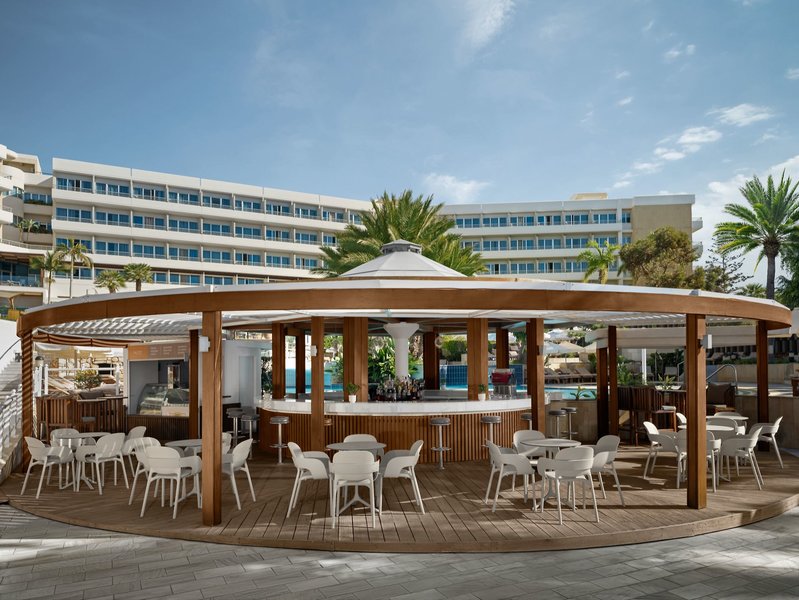 Mediterranean Beach 2 - Exterior