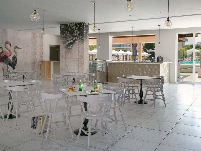 Vangelis Hotel & Suites 24