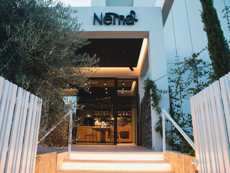 Anemi Hotel Apartments 16 - Restaurant