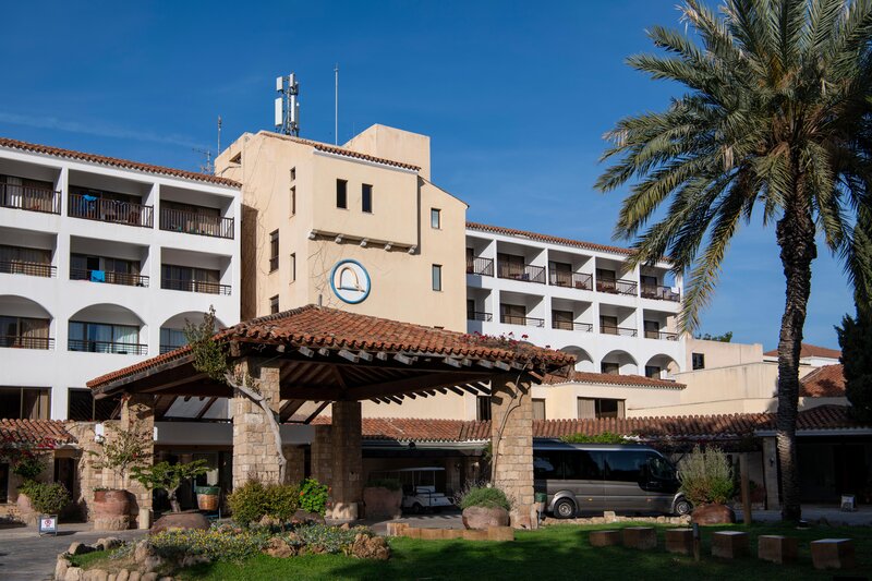 Coral Beach Hotel & Resort 1