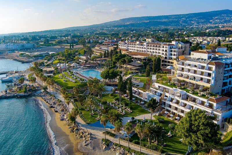 Coral Beach Hotel & Resort 12