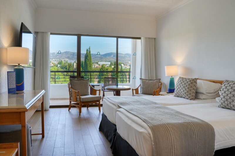 Coral Beach Hotel & Resort 15