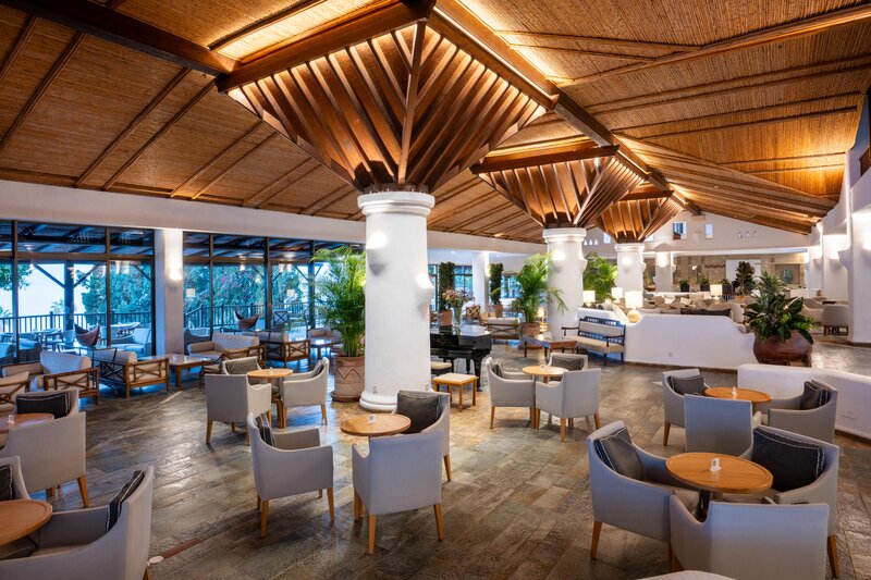 Coral Beach Hotel & Resort 24