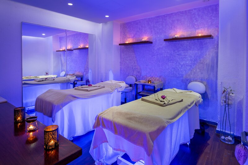 Coral Beach Hotel & Resort 32