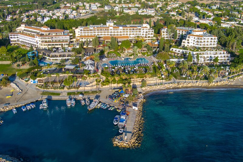 Coral Beach Hotel & Resort 35