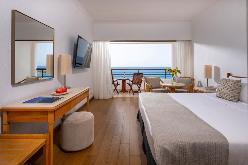 Coral Beach Hotel & Resort 70