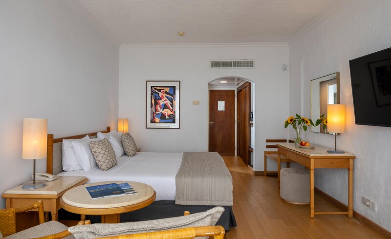 Coral Beach Hotel & Resort 74