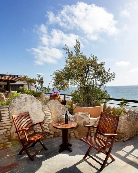 Coral Beach Hotel & Resort 82