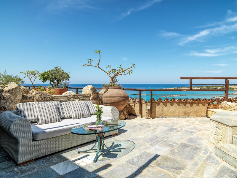 Coral Beach Hotel & Resort 86