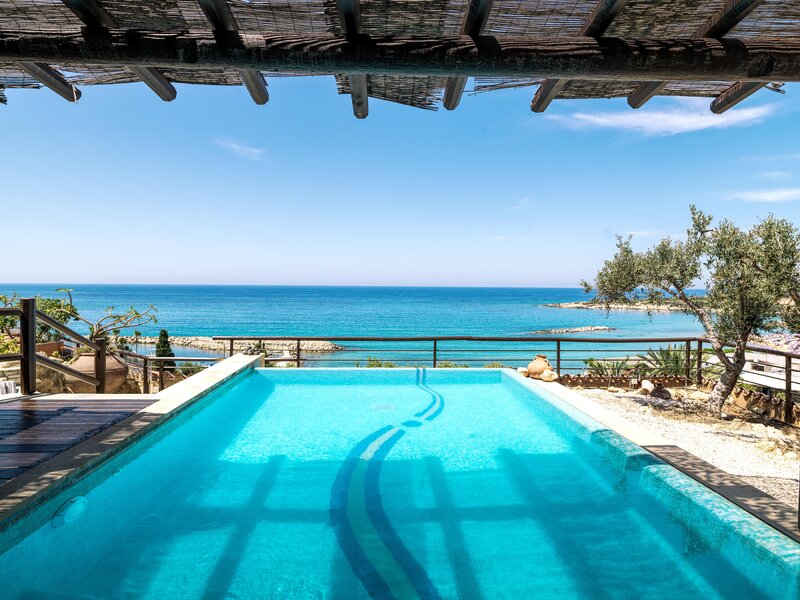 Coral Beach Hotel & Resort 88