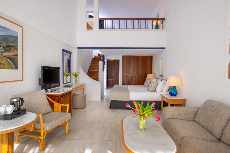 Coral Beach Hotel & Resort 91