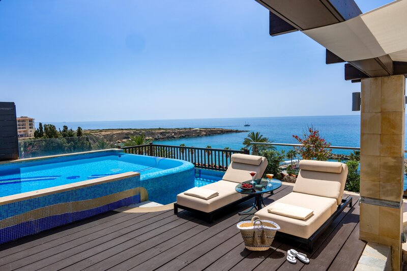 Coral Beach Hotel & Resort 116