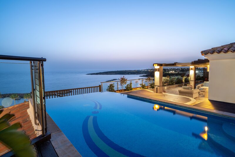 Coral Beach Hotel & Resort 130