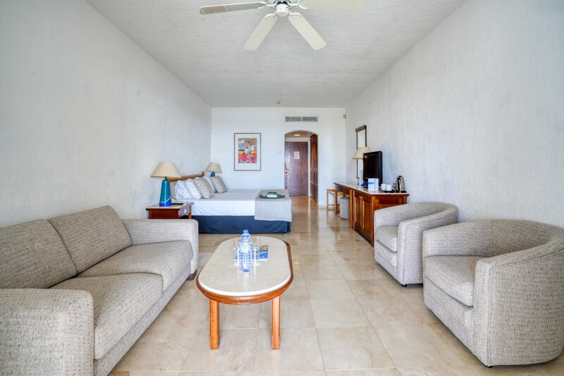 Coral Beach Hotel & Resort 139