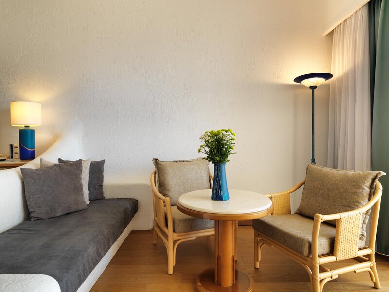 Coral Beach Hotel & Resort 147