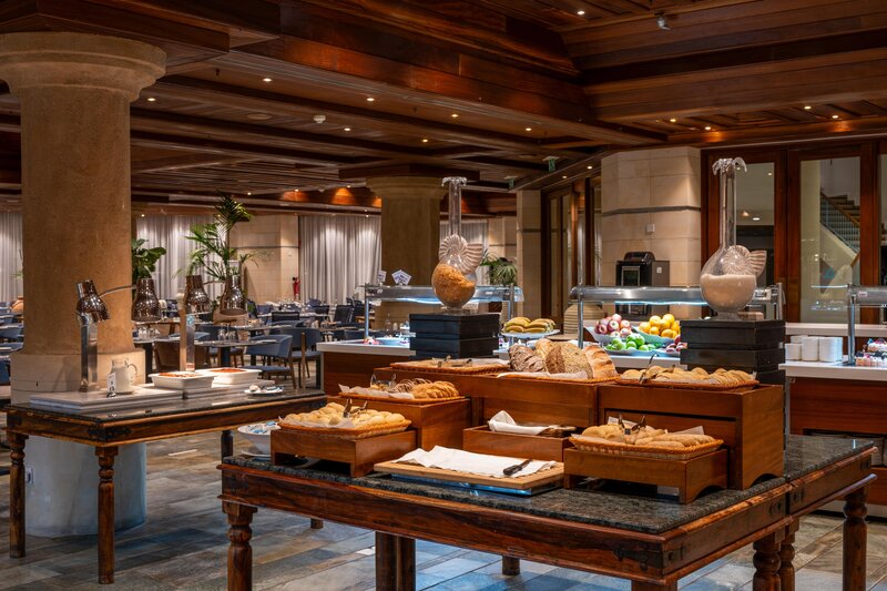 Coral Beach Hotel & Resort 170