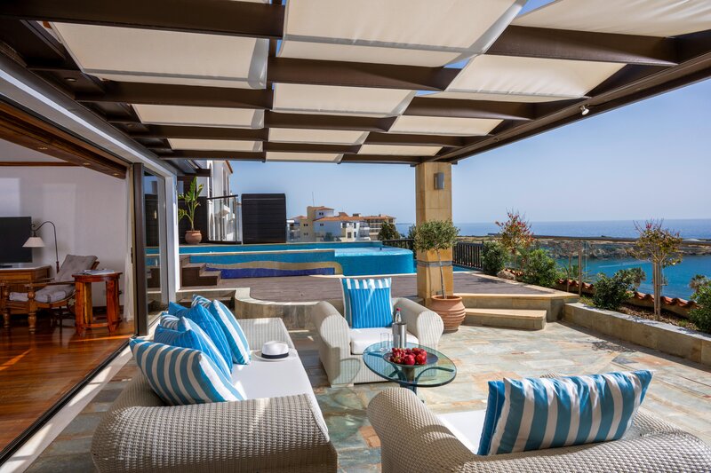 Coral Beach Hotel & Resort 189