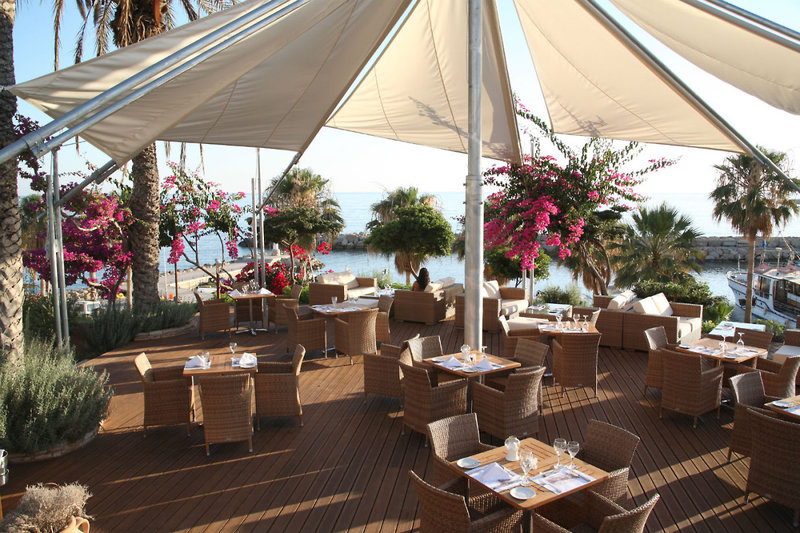 Coral Beach Hotel & Resort 190