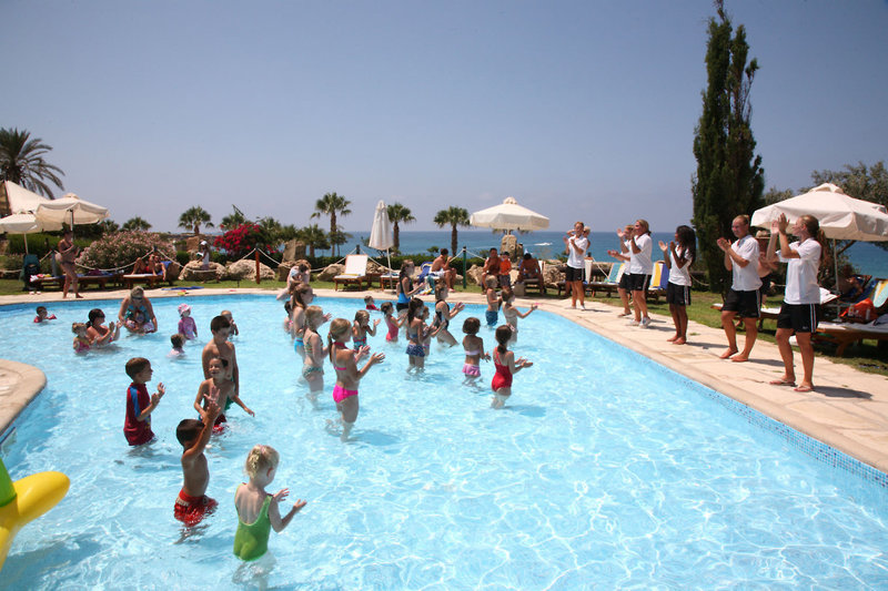 Coral Beach Hotel & Resort 192