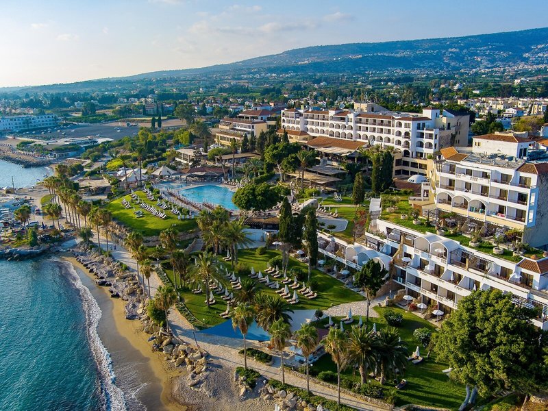 Coral Beach Hotel & Resort 1