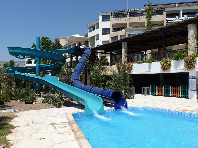 Coral Beach Hotel & Resort 6