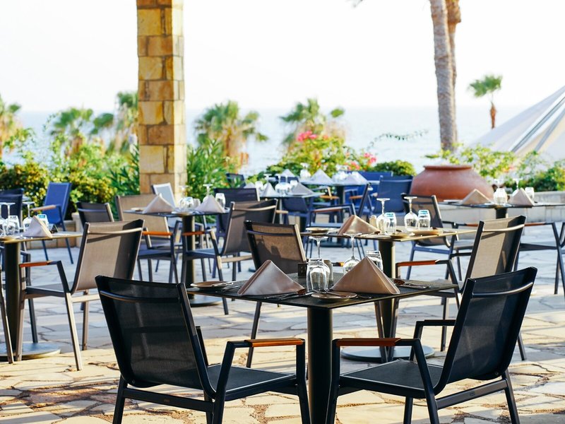 Coral Beach Hotel & Resort 20