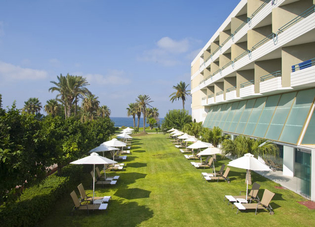 Louis Imperial Beach 2 - Exterior