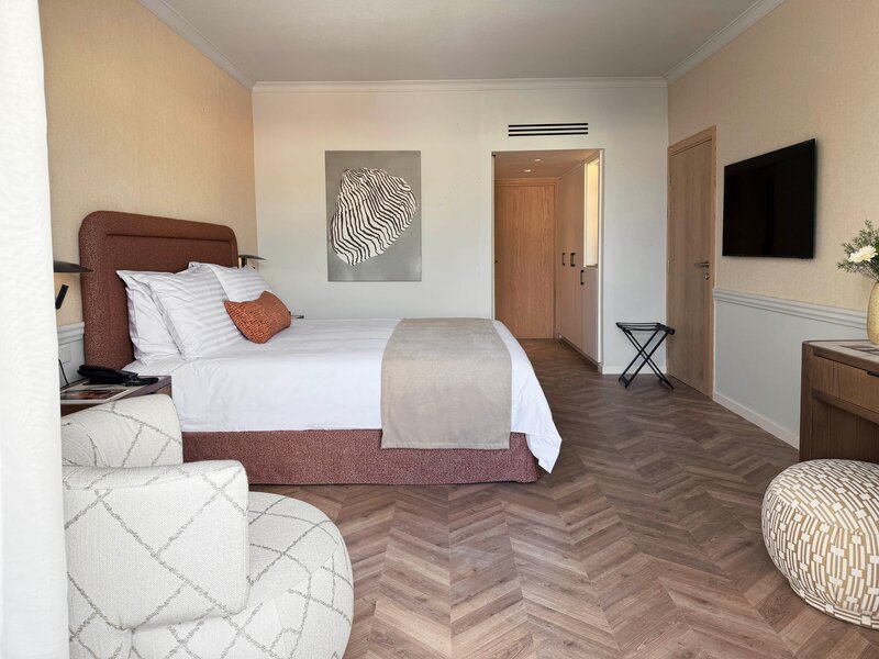 Louis Imperial Beach 42