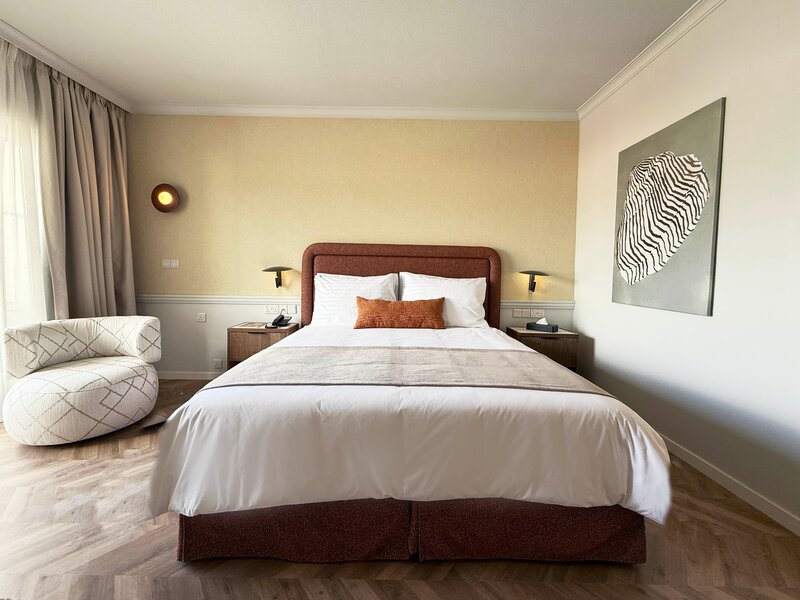 Louis Imperial Beach 44