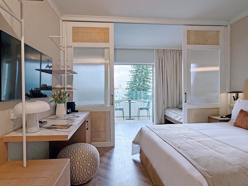 Louis Imperial Beach 56