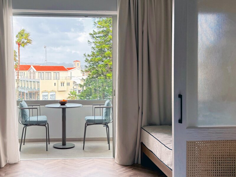 Louis Imperial Beach 57