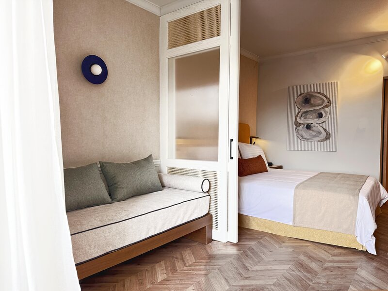 Louis Imperial Beach 68