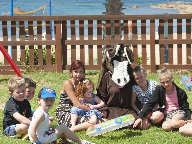 Louis Ledra Beach 25 - Family
