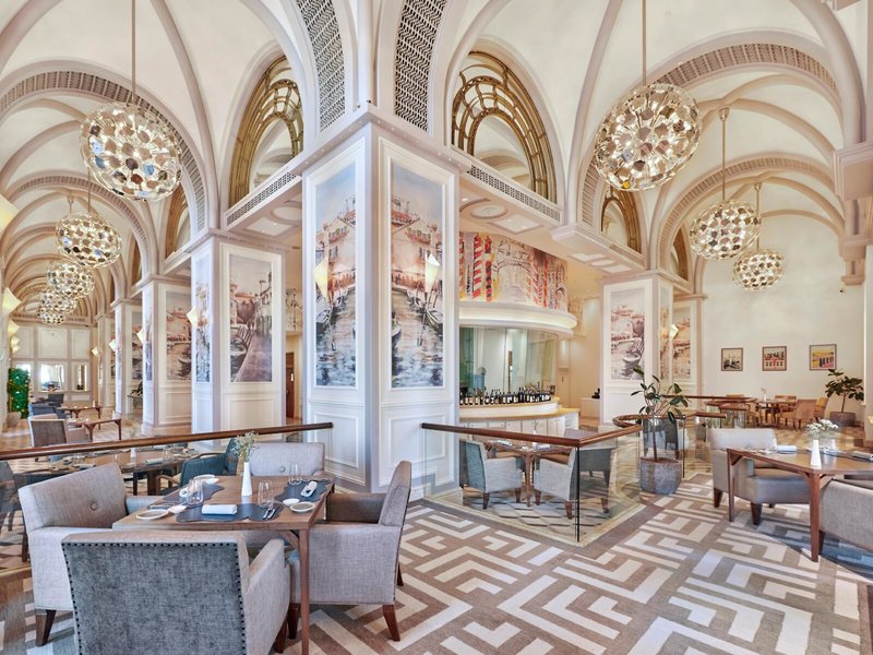 Emirates Palace Abu Dhabi 12
