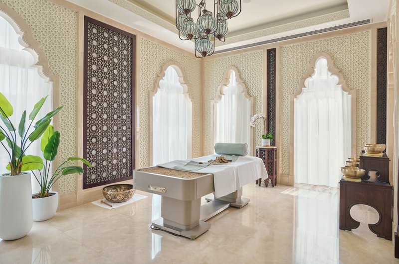 Emirates Palace Abu Dhabi 15 - Bathroom Example