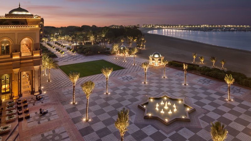 Emirates Palace Abu Dhabi 25 - Terrace