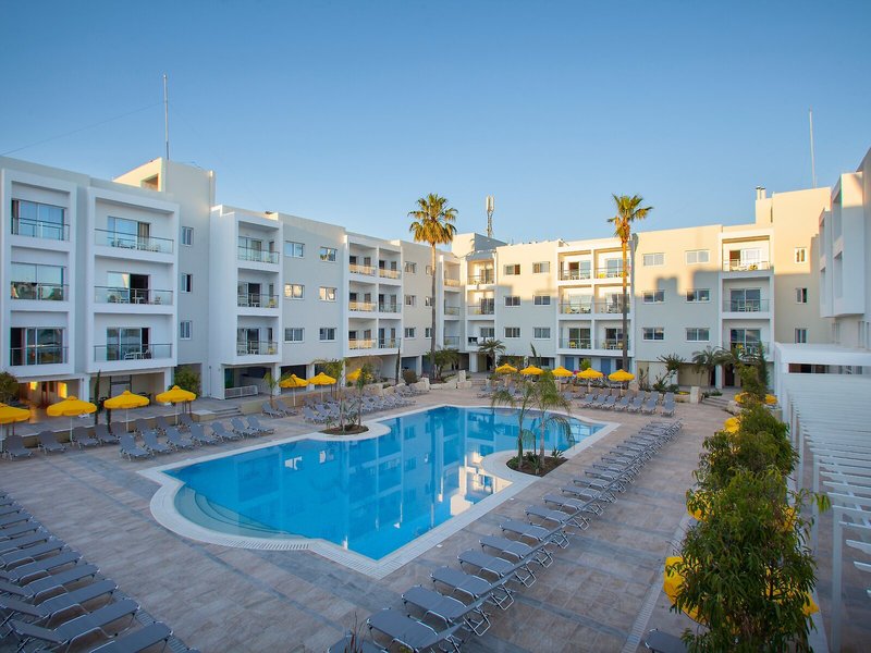 smartline Paphos 4