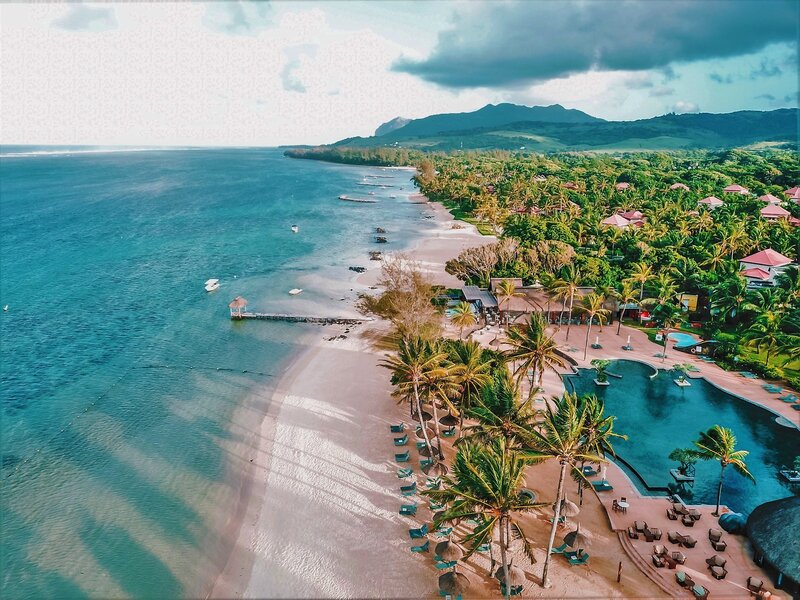 Outrigger Mauritius Beach Resort 1