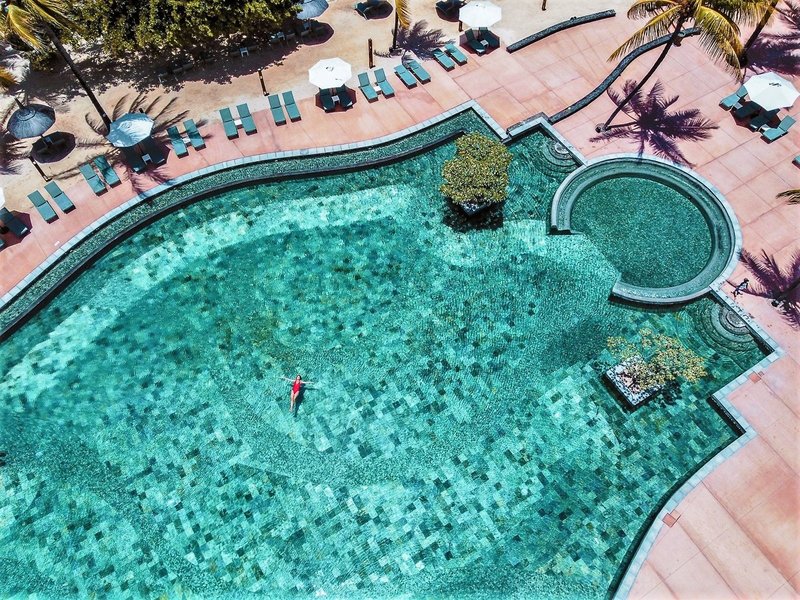 Outrigger Mauritius Beach Resort 2
