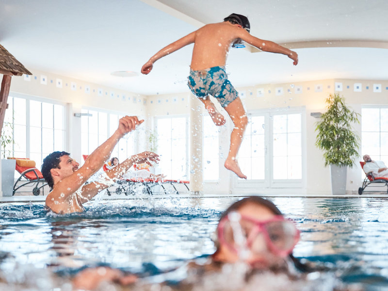 ROBINSON CLUB AMADE 22