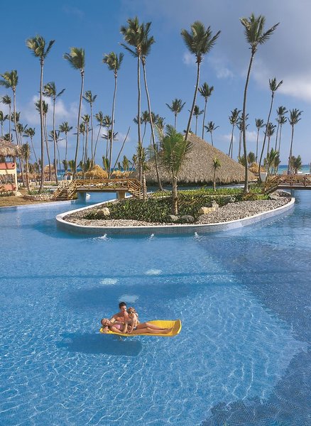 Wyndham Alltra Punta Cana All Inclusive Resort 4