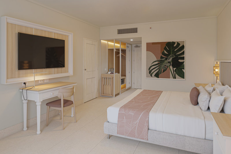 Wyndham Alltra Punta Cana All Inclusive Resort 4