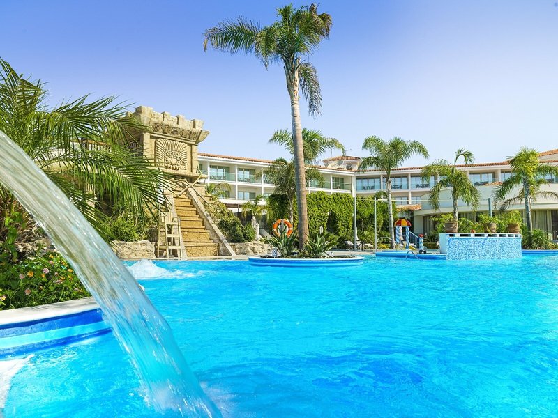 Olympic Lagoon Resort Paphos 14