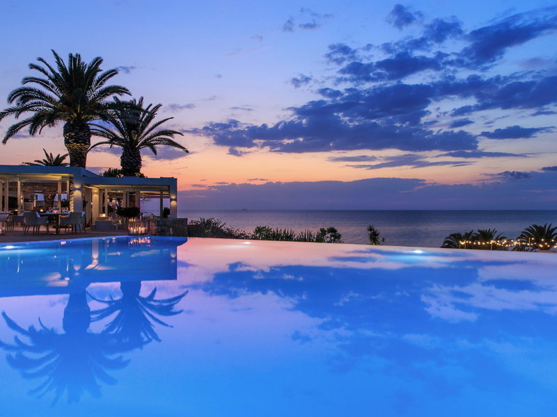 Sani Club 15
