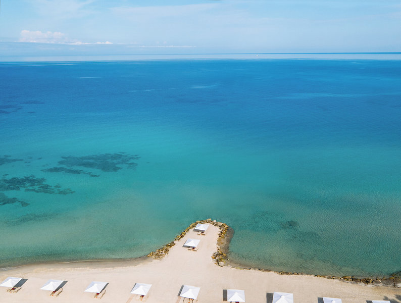 Sani Club 19