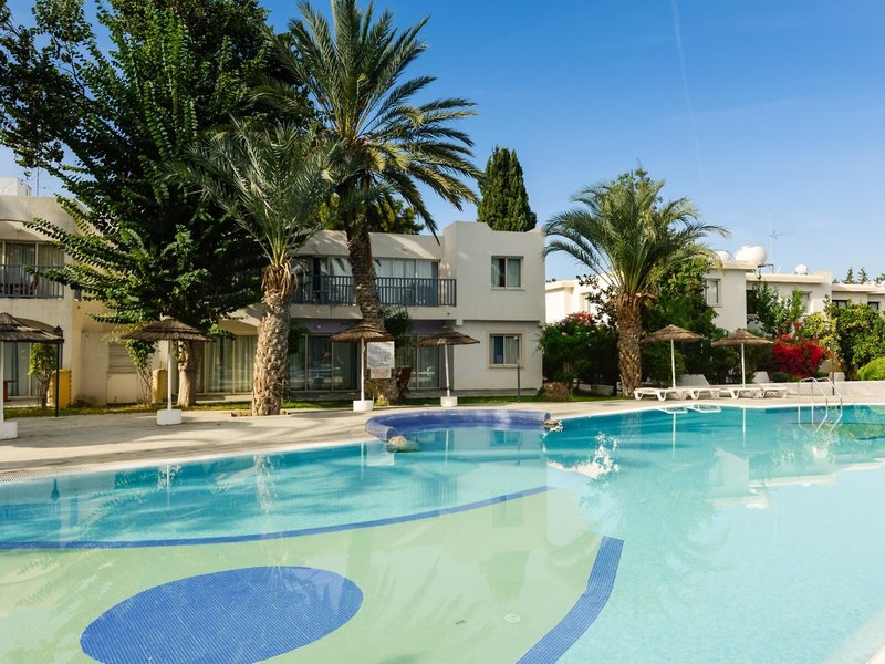 Paphos Gardens Holiday Resort 2