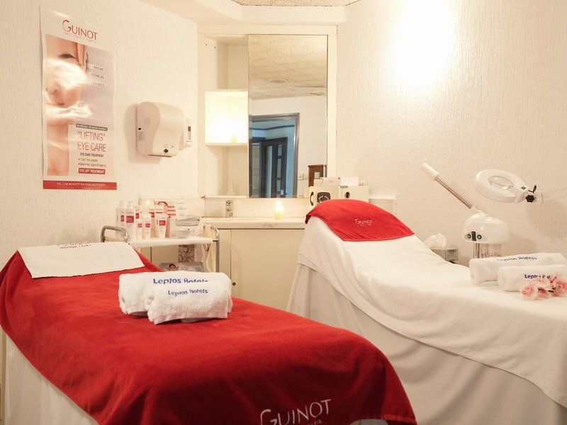 Paphos Gardens Holiday Resort 32