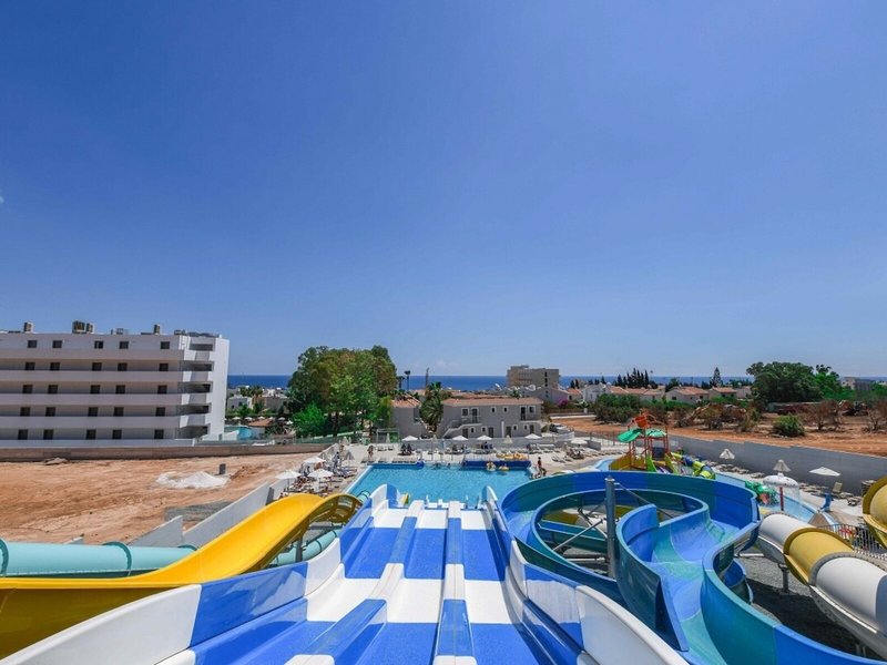 Narcissos Hotel Apartments 4